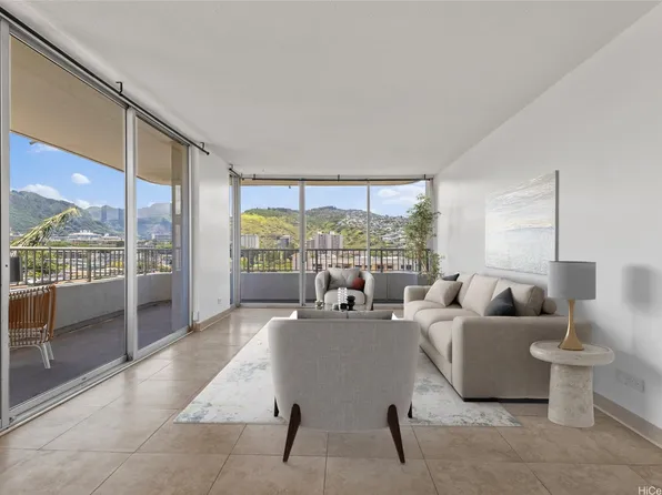 2825 S King St APT 704, Honolulu, HI 96826