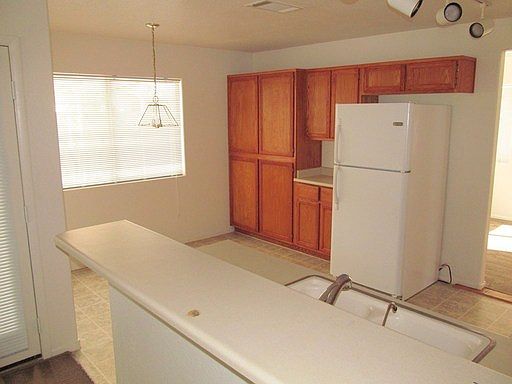 5th image of 6709 White Lakes Ave
