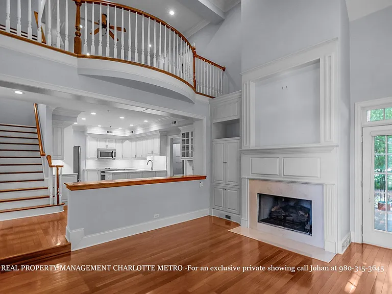 529 Queens Rd — Photo 25