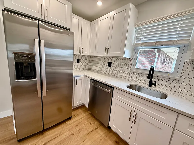 38 Cottage Pl #2 — Photo 11