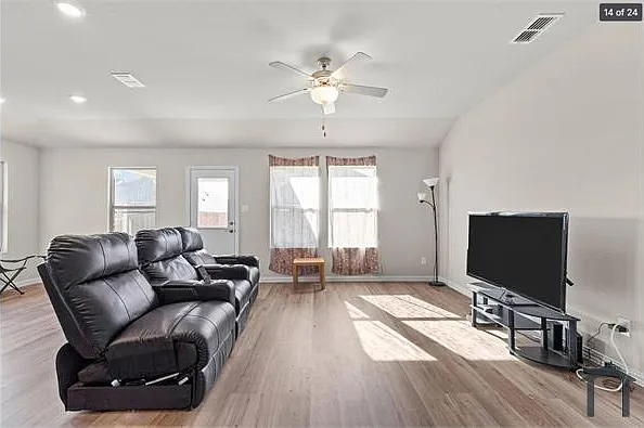 523 Rock Creek Dr — Photo 16