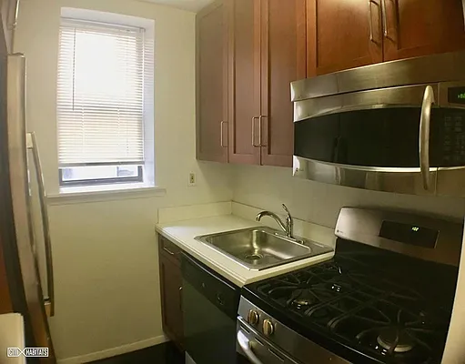 Rented by Addison Property Group | media 4