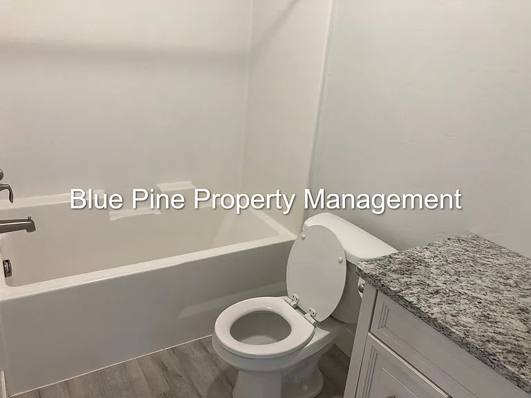 170 Opal Ct #1 — Photo 4
