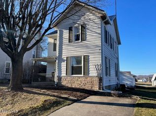 412 Thomas St, Roaring Spring, PA 16673