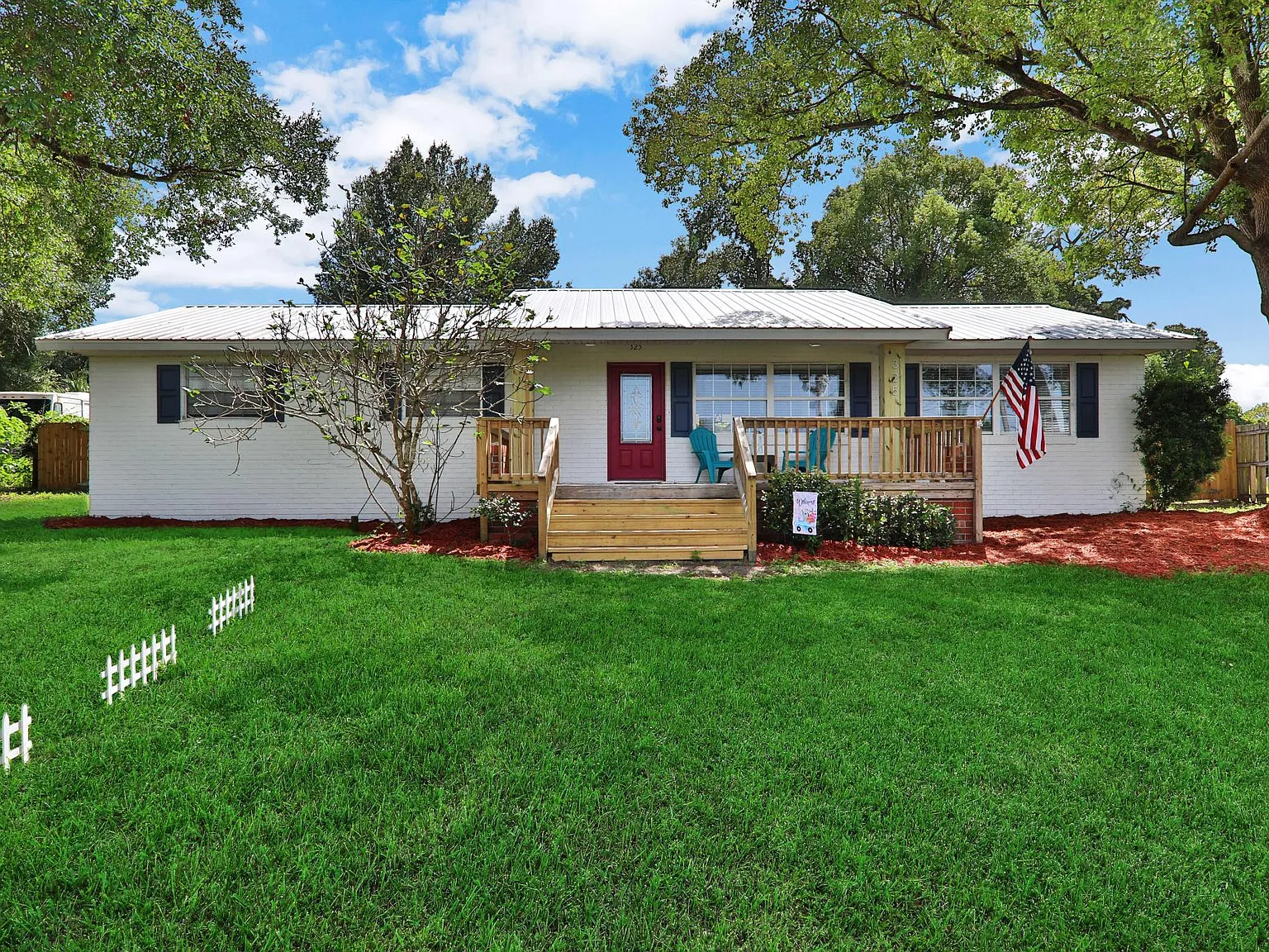 3 bed, 1475 sqft, $1,895 — Photo 1