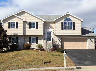188 Overview Cir W, Red Lion, PA 17356