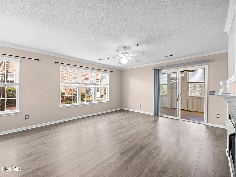 1604 Willoughby Park Ct #1 — Photo 16