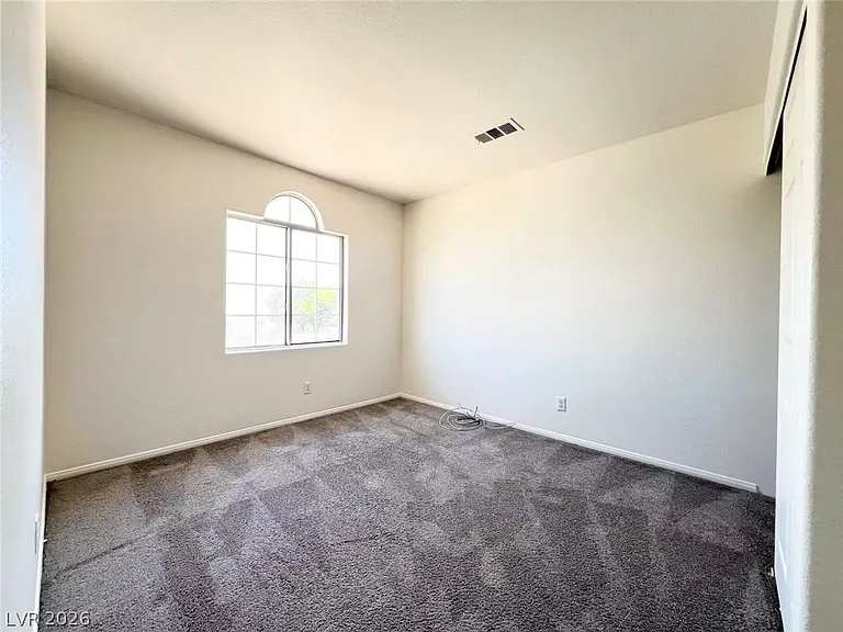 8284 W Rochelle Ave — Photo 22