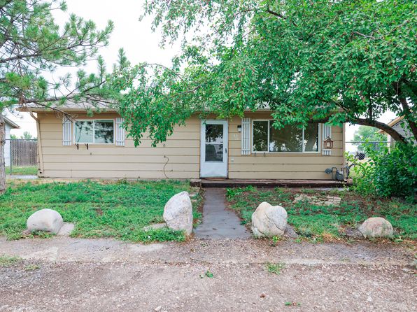4424 Bridle Dr