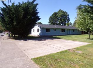427 SW Cedarwood Ave, McMinnville, OR 97128