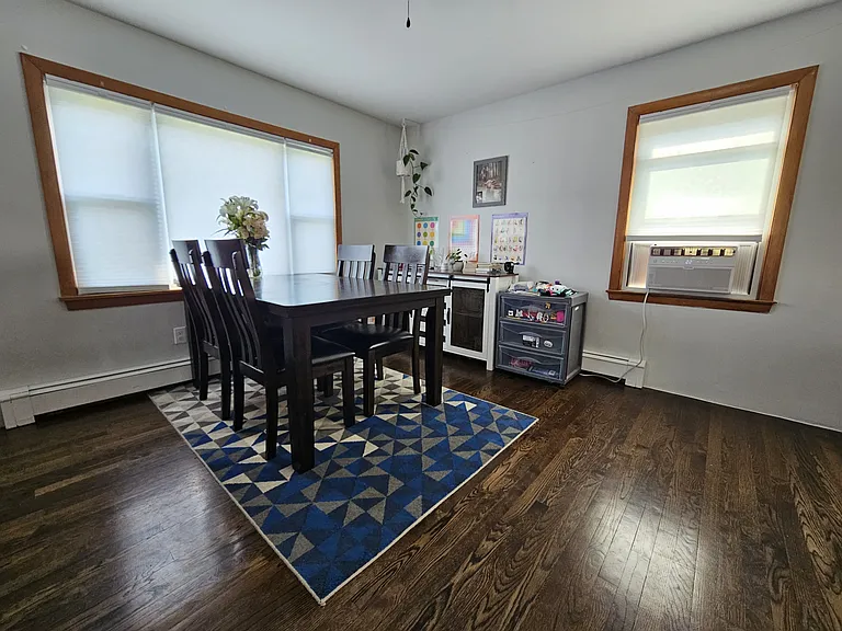 23 Sanford St — Photo 4