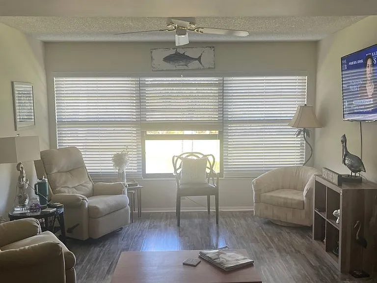 29 Plantation Dr #203 — Photo 1