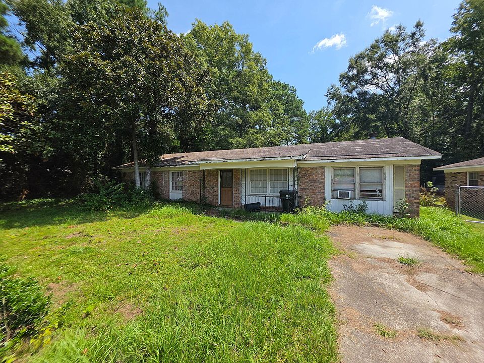 1st image of 266 Amy Dr