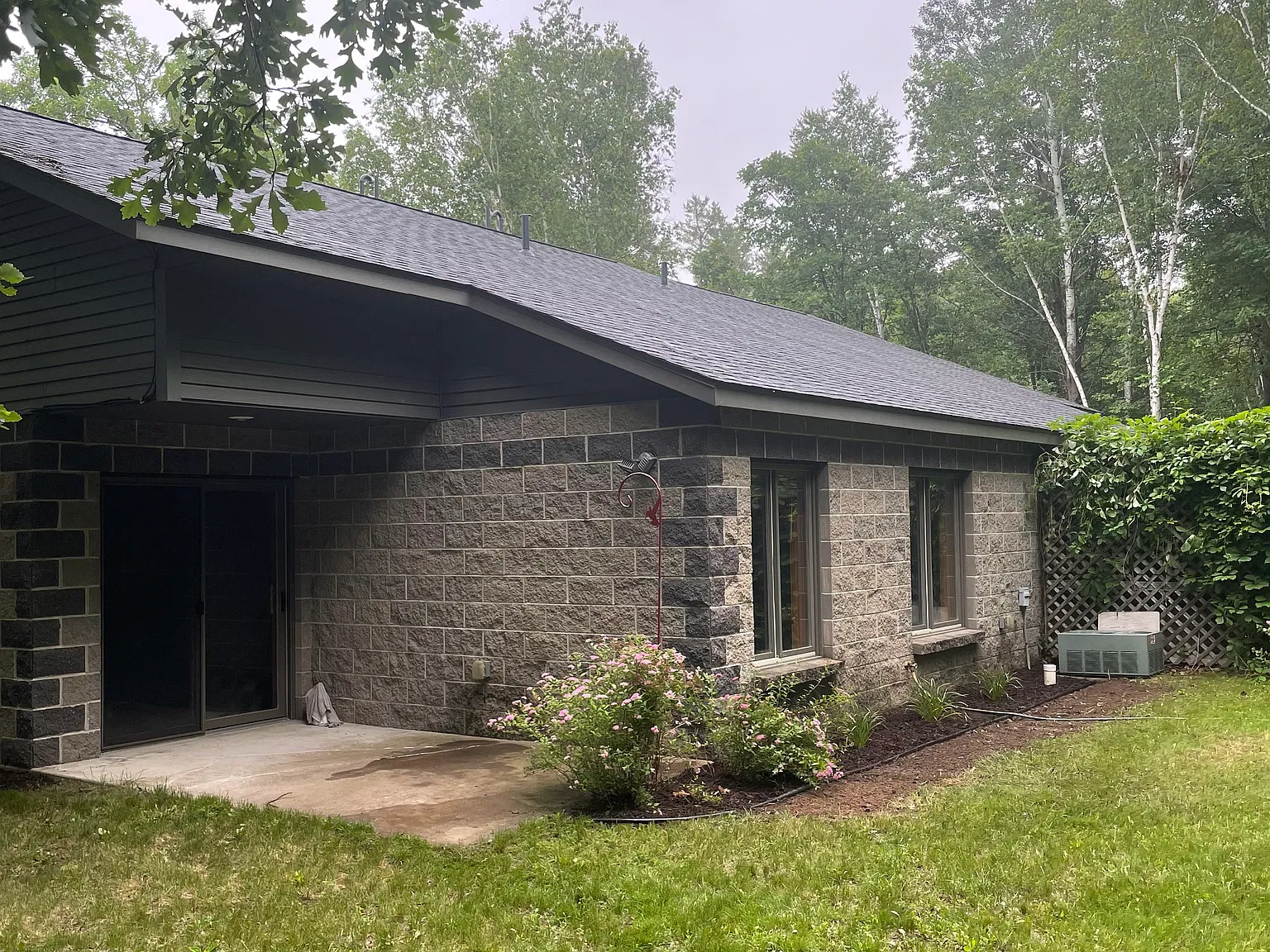 2 bed, 1200 sqft, $1,200 — Photo 2
