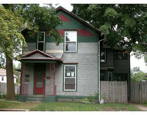621 Rex St photo 1
