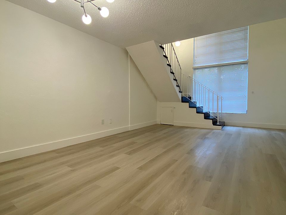 Great living dining room