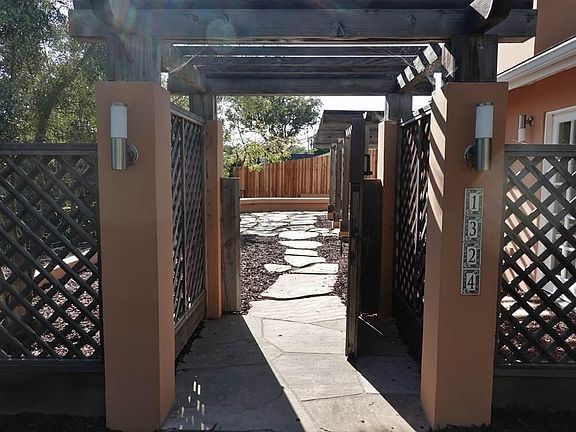 2nd image of 1324 Kenwood Rd