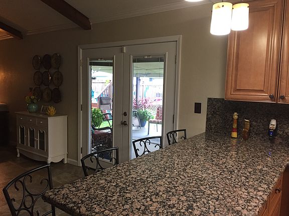 2nd image of 1808 Elk St