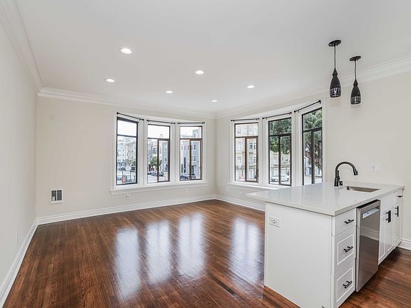 2nd image of 3210 Gough St APT 102