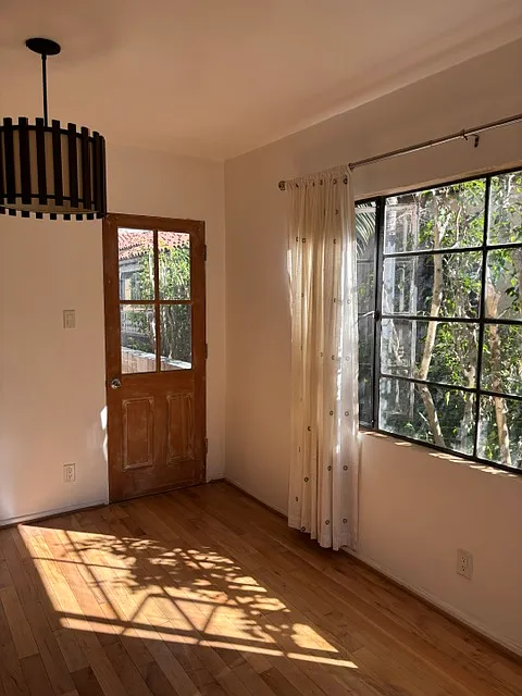 1 bed, 800 sqft, $2,500 — Photo 4
