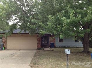 2358 W Swallow St, Springfield, MO 65810