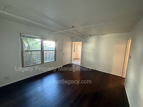 3rd image of 1715 H St APT 3