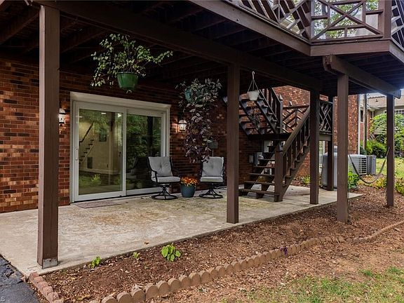 4th image of 1114 Brookwood Dr