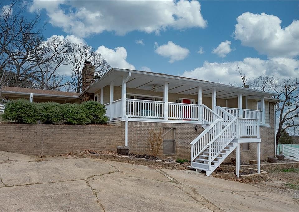 1st image of 12 Mount Vista Ave
