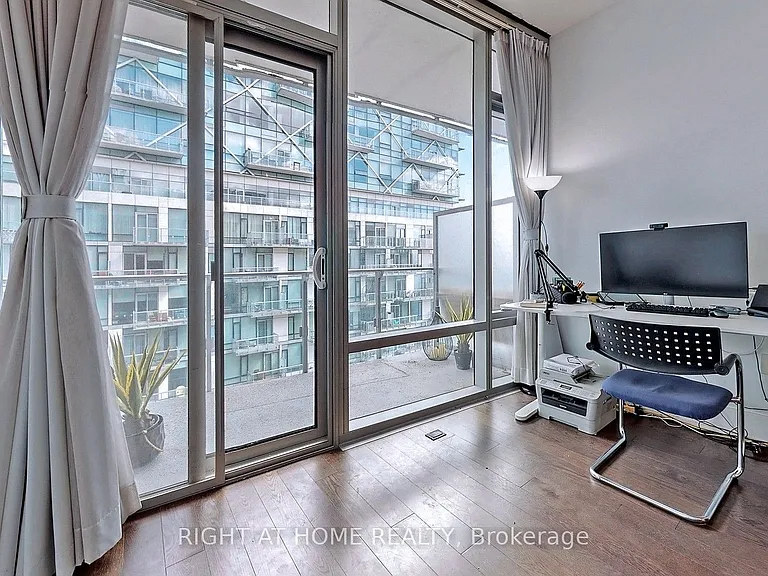 39 Queens Quay E #920 — Photo 9