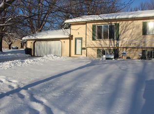 400 E 7th St, Crooks, SD 57020