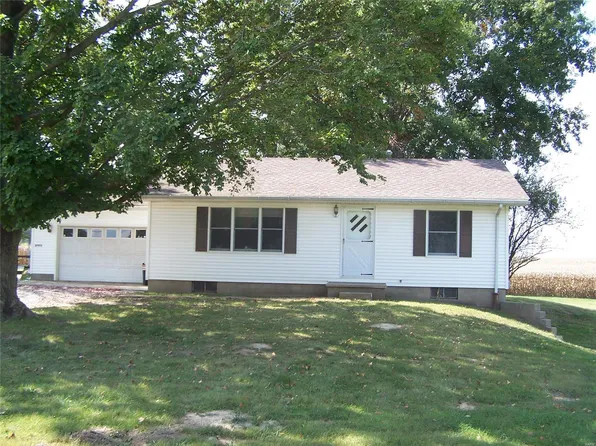27975 Hagen Rd, Jerseyville, IL 62052
