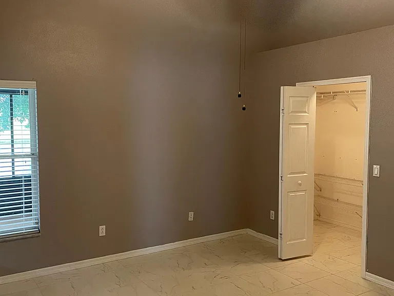 2562 Brookstone Dr — Photo 10