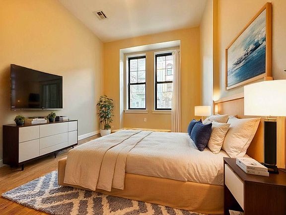 4th image of 188 Stockholm St #1B