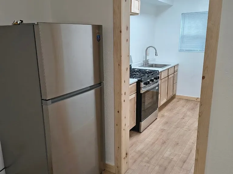 416 N Horsman St #3 — Photo 2