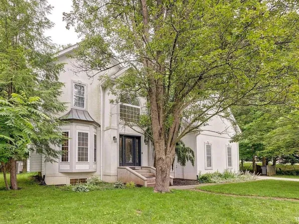 1045 E Chris Ln, Bloomington, IN 47401