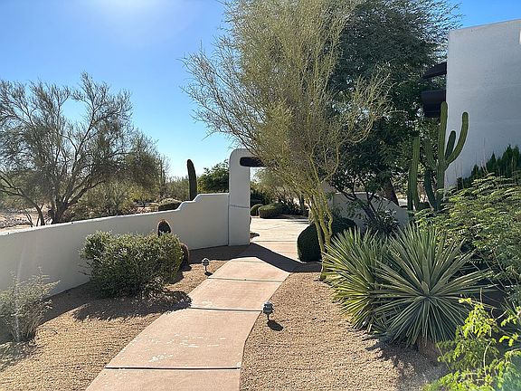 3rd image of 6746 E Milton Dr