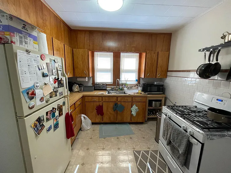 105 Bromfield Rd #2 — Photo 2