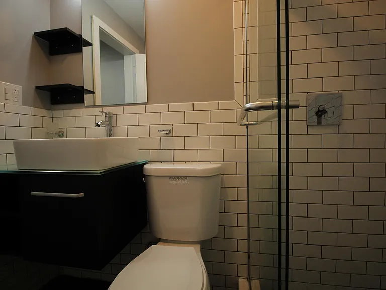 17 Boswell Ave #2 — Photo 11