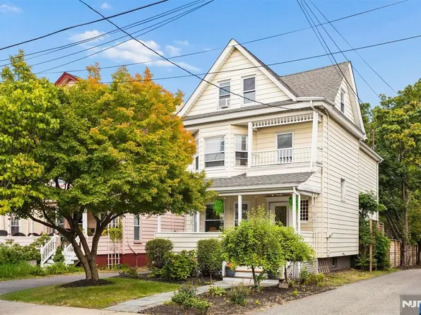 41 Willow Street, Montclair, NJ 07042