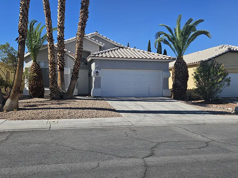1526 Woodward Heights Way — Photo 1