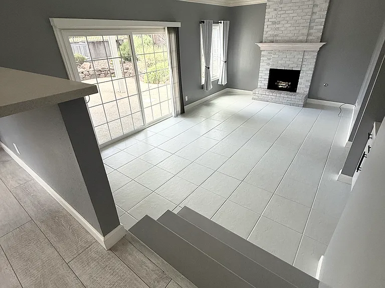 2254 Lake Crest Ct — Photo 32