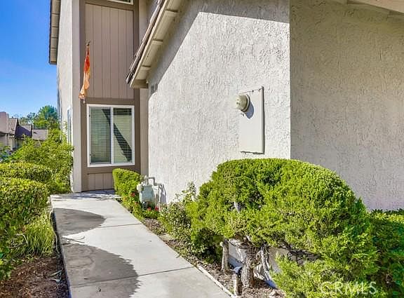 5th image of 1133 Carmel Cir