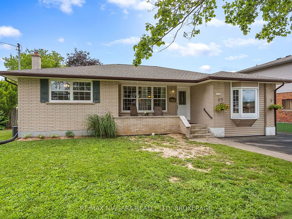1st image of 696 Clare Ave