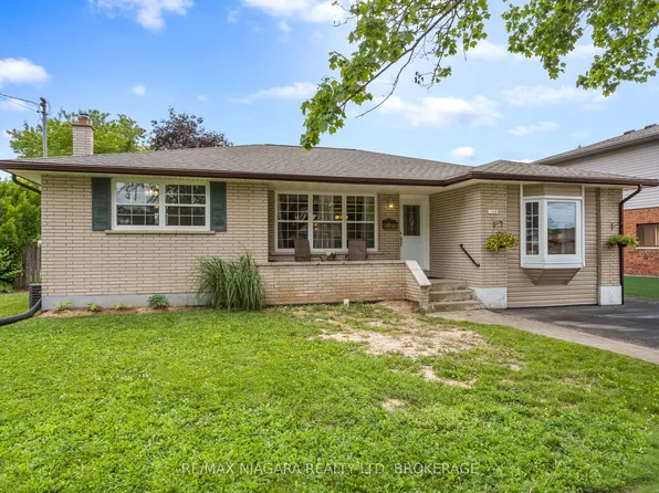 696 Clare Ave, Welland, ON L3C 3C1