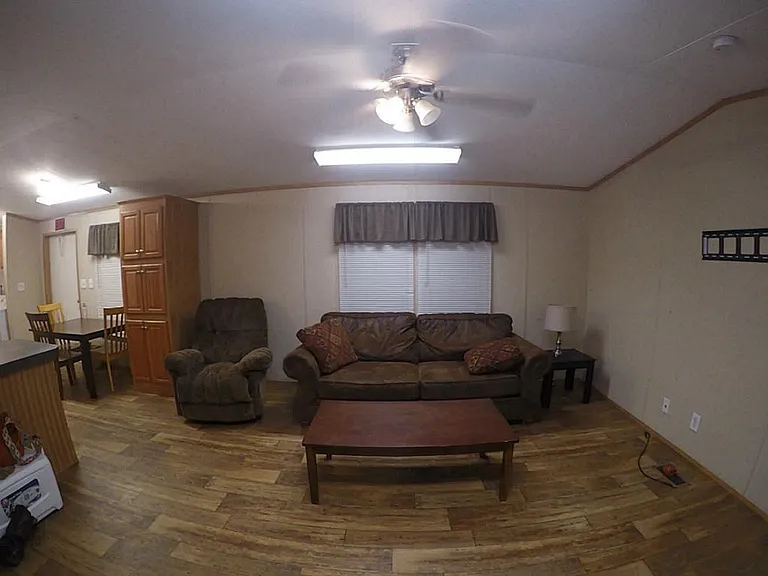 1915 Melodie Ln — Photo 8