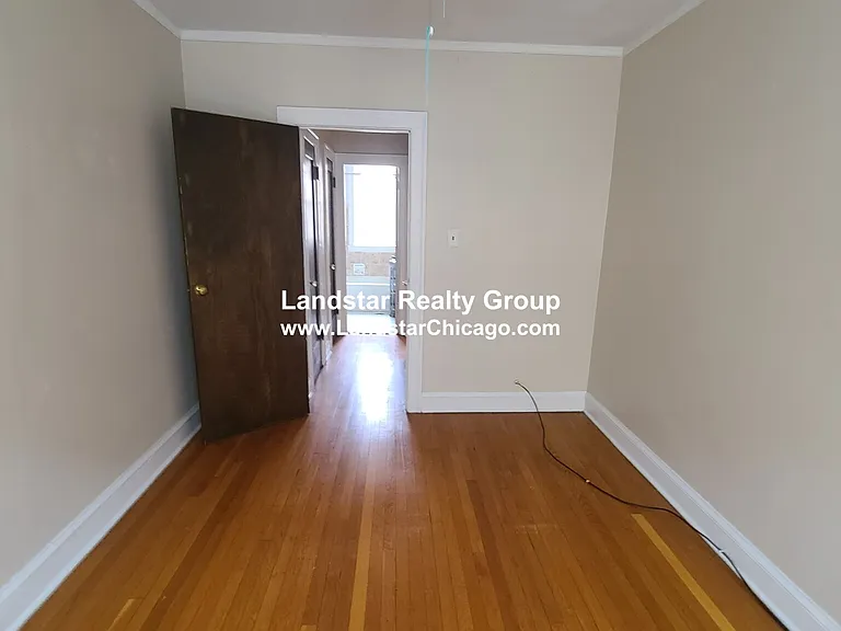 1914 W Morse Ave #2N — Photo 2
