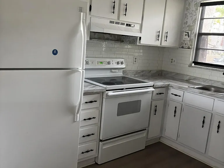 2153 N 14th Ave #2153 — Photo 5