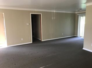 2081 Union Lake Rd, Commerce Township, MI 48382