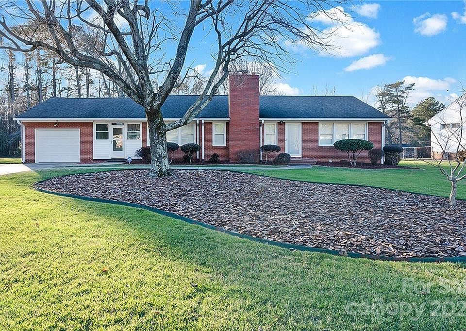 2712 Pine Lake Dr, Greensboro, NC 27407 Zillow