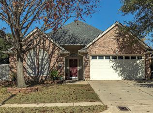 8575 San Joaquin Trl, Fort Worth, TX 76118